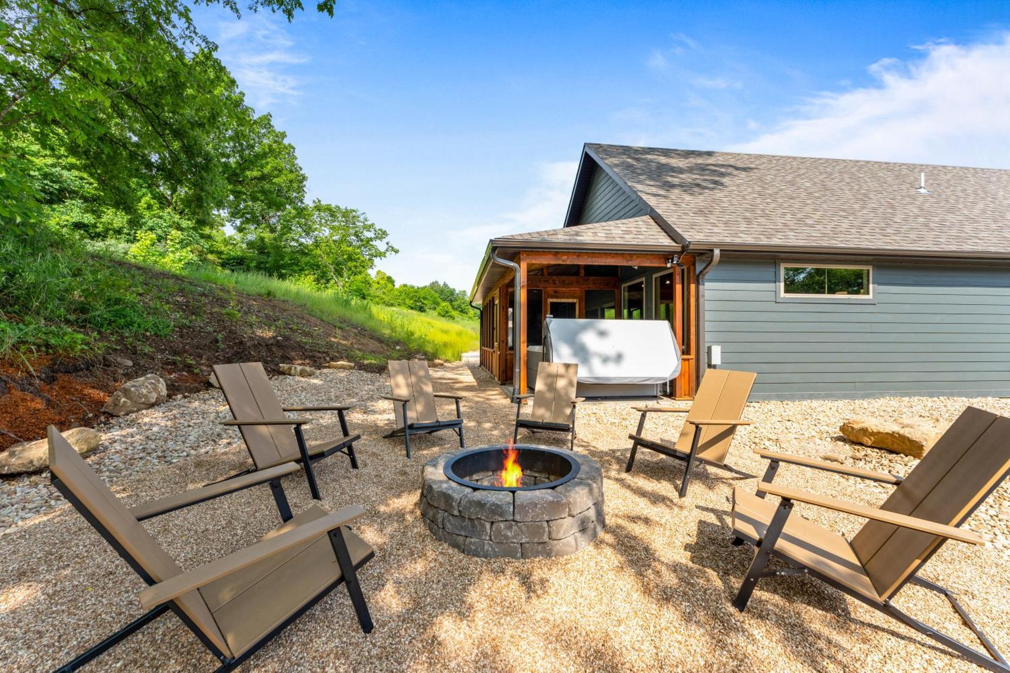 New Ozark Oasis Luxe Cabin Retreat With Hot Tub Hollister Luaran gambar